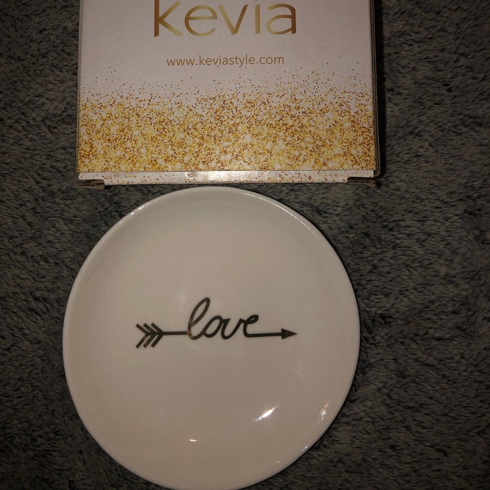 Kevia trinket dish